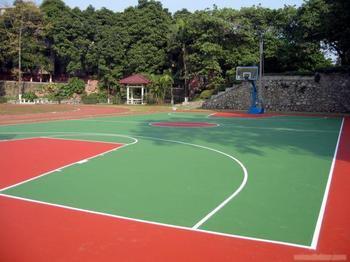 六盘水贵州篮球场施工为你讲解篮球场施工基础找平的作用